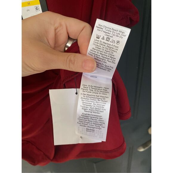 DKNY NWT Mesh Short Sleeve Red Shirt Blouse, Size Medium, MSRP $69 - Picture 8 of 12